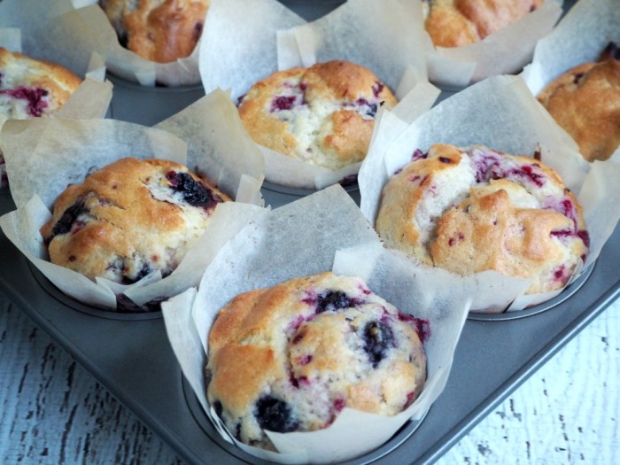 Mixed Berry Buttermilk Muffins | The Annoyed Thyroid